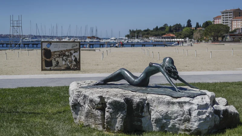 Fotografija: Portoroški hotelirji upajo na izboljšanje zdravstvene slike do velikonočnih praznikov, v začetku aprila, ki običajno napovejo začetek turistične sezone. FOTO: Leon Vidic/Delo