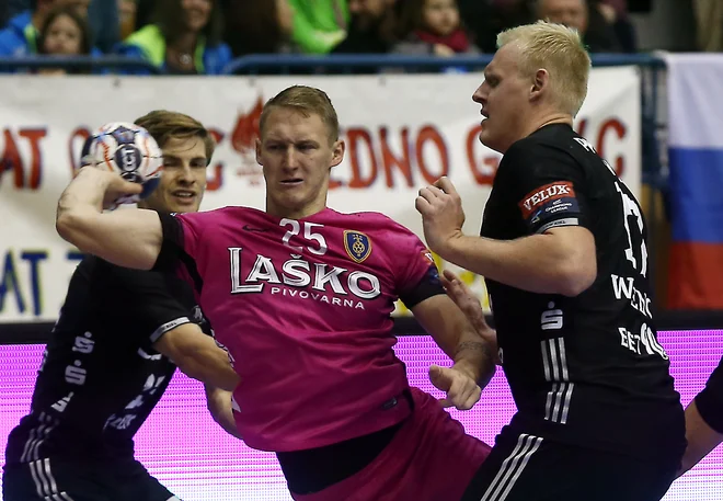 Tilen Kodrin je dosegel en gol. FOTO: Jože Suhadolnik