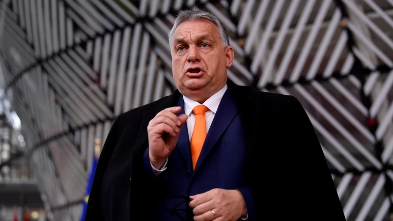 Fotografija: Če bo Viktor Orbán dosleden, bo njegov Fidesz zapustil skupino EPP. FOTO: John Thys/Reuters