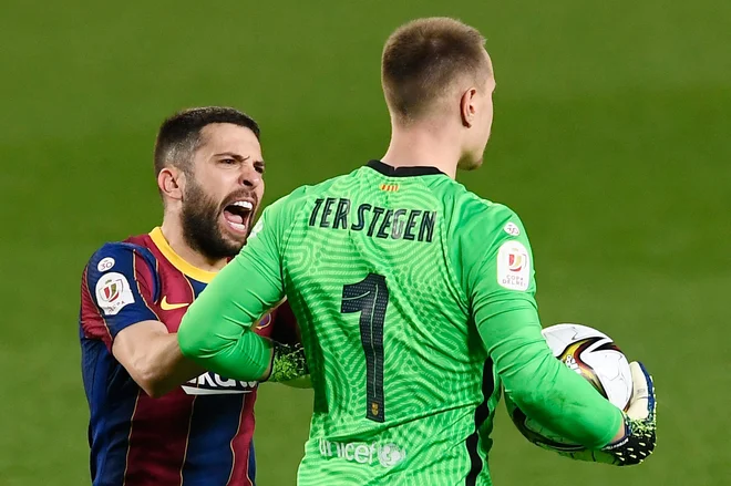 Marc-Andre ter Stegen je ubranil enajstmetrovko in omogočil sanjski razplet. FOTO: Josep Lago/AFP