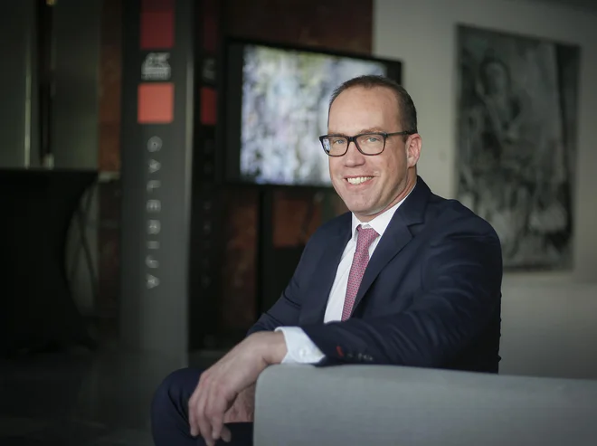 Pomembno je, da s pokojninsko reformo danes naredimo nekaj za prihodnost, zato je treba samo zbrati pogum za njeno pripravo, poudarja predsednik uprave Generali Investments Luka Podlogar. FOTO: Jože Suhadolnik/Delo
