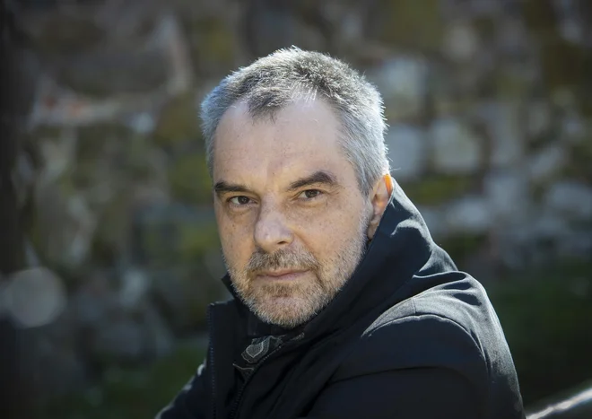 &raquo;Življenje pripada vsakomur in tudi jaz se štejem med tiste, ki radi živijo,&laquo; pravi Drago Ivanuša. FOTO: Jože Suhadolnik/Delo