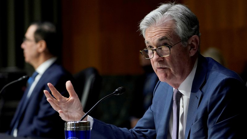 Fotografija: Predsednik ameriške centralne banke Jerome Powell meni, da ni še čas za spremembo denarne politike. FOTO: Susan Walsh/Reuters