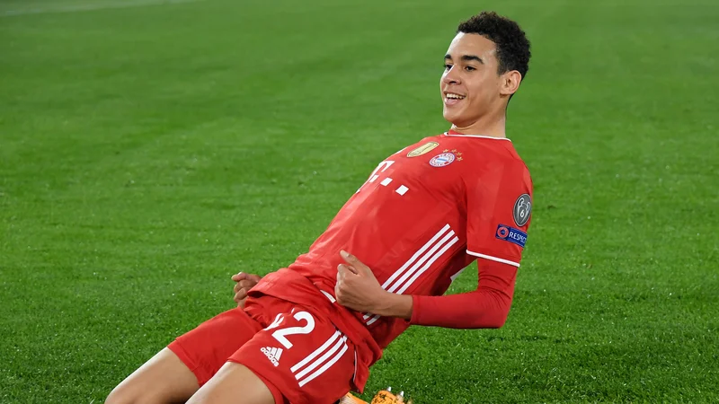 Fotografija: Jamal Musiala je zadel gol proti Laziu. FOTO: Alberto Lingria/ Reuters