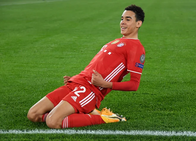 Jamal Musiala je zadel gol proti Laziu. FOTO: Alberto Lingria/ Reuters