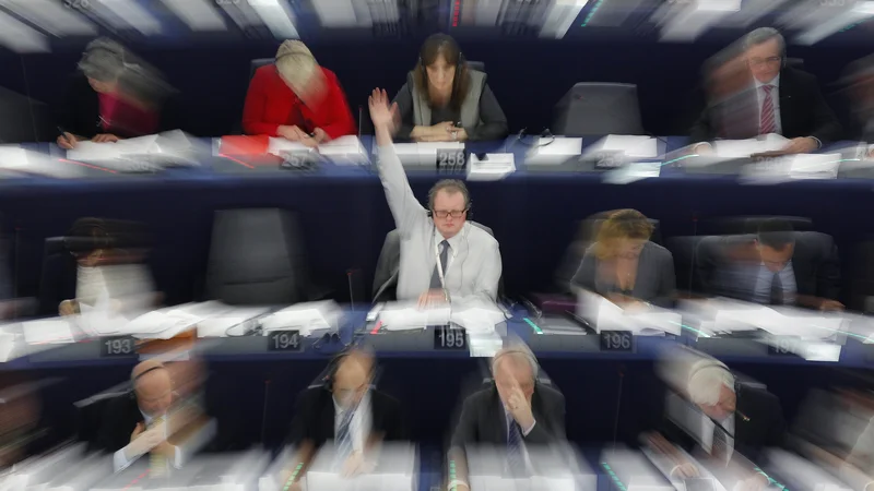 Fotografija: Evropski politiki so začeli spoznavati pravo naravo političnega režima, ki ga gradi v Sloveniji. FOTO: Vincent Kessler/Reuters