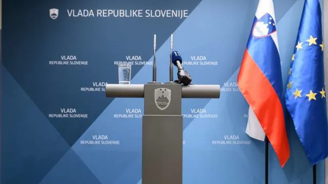 Fotografija: Na vladni strani ni posluha za čim prejšnjo rešitev zagate pri imenovanju in napredovanju tožilcev. FOTO: D. V./STA
