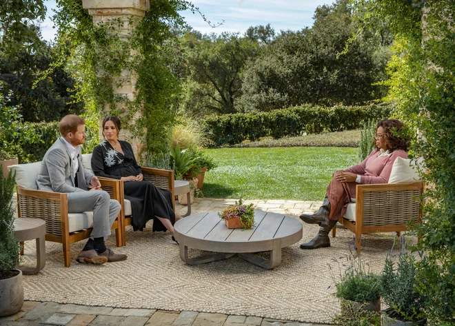 Meghan in Harry sta s svojimi izjavami šokirala celo Oprah Winfrey. FOTO: Joe Pugliese/AFP