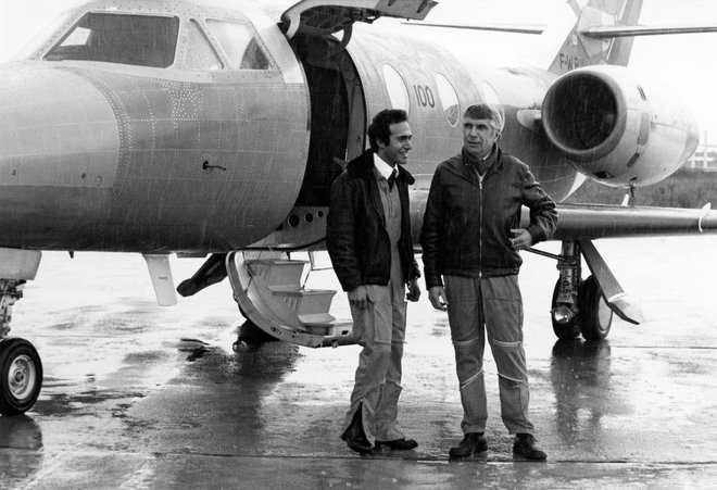 Poleg vsega drugega je bil Olivier Dassault (na fotografiji levo) tudi odličen pilot, ki je seveda najraje letel z družinskimi izdelki. FOTO: AFP