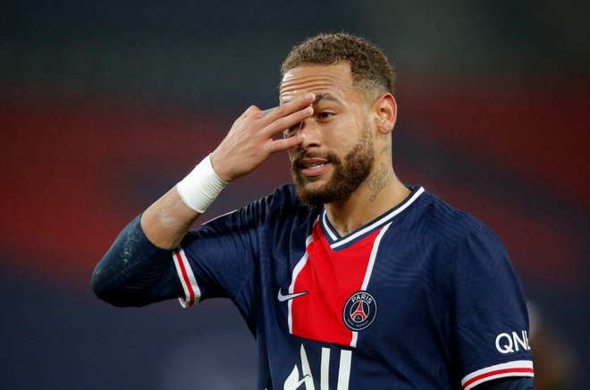 Najdražji pariški zvezdnik Neymar je izpustilprvo tekmo na Camp Nou, v povratni bi si želel igratio vsaj nekaj minut. FOTO: Charles Platiau/Reuters