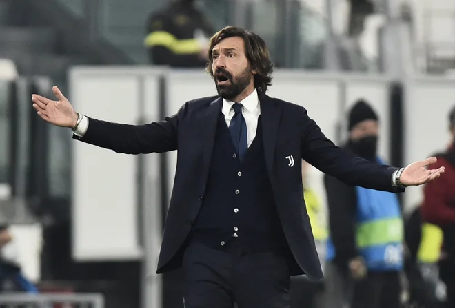 Trener stare dame Andrea Pirlo je v pirovi zmagi lahko le nemočno krilil z rokama. FOTO: Massimo Pinca/Reuters