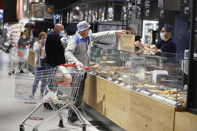 Hrvaška skupina, ki ima v lasti tudi Konzum, bo z Mercatorjem zelo verjetno iskala večje sinergije trgovskega dela pri poslovnih praksah, trgovski mreži, nabavi, logistiki in drugih področjih. FOTO: Leon Vidic/Delo