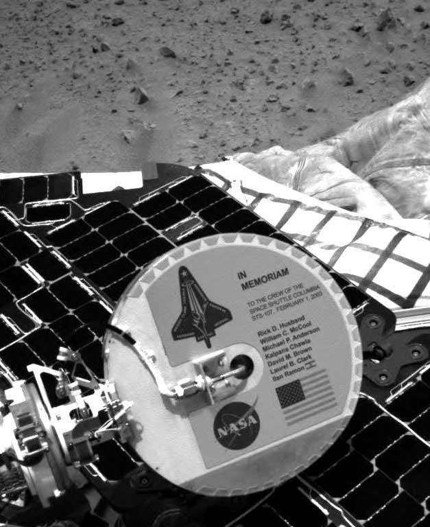Spominska ploščica na roverju Spirit FOTO: Nasa/JPL