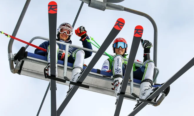Žan Kranjec in Štefan Hadalin sta bila na zadnjem treningu dobre volje, bo tako tudi danes in jutri? FOTO: Matej Družnik/Delo