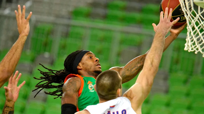 Fotografija: Kendrick Perry se je na prvi tekmi z Igokeo izkazal s 27 točkami in 9 asistencami. FOTO: Cedevita Olimpija