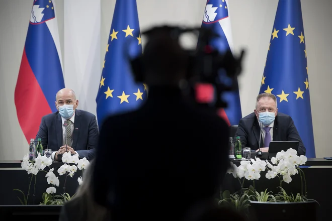 Do rednih volitev je Janez Janša napovedal uresničitev ključnih točk koalicijske pogodbe. FOTO: Jure Eržen/Delo