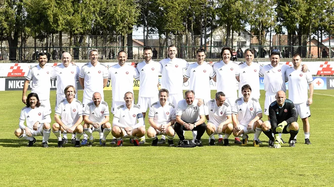 Slovenske legende na dobrodelni tekmi. FOTO: HNS/Drago Sopta