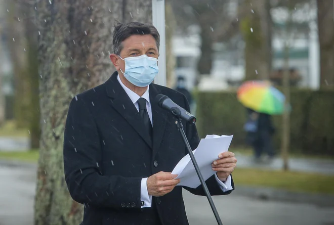 Pahor je dejal, da strah in bolečino premagujeta le upanje in vzajemnost. FOTO: Jože Suhadolnik/Delo