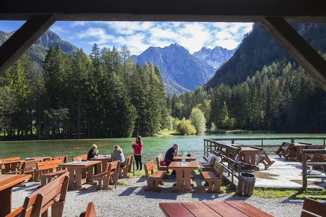 Neizpolnjena cilja sta tudi podaljšanje povprečne dolžine bivanja gostov in pa 18.000 do 22.000 novih turističnih sob. Foto Leon Vidic