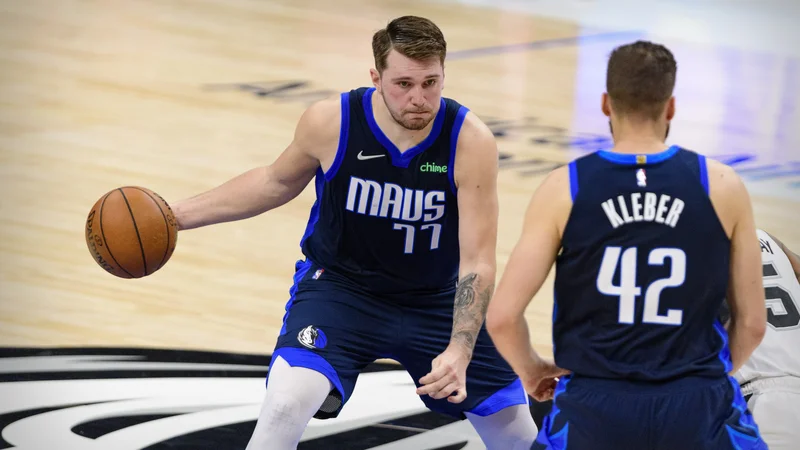 Fotografija: Luka Dončić je dosegel 34. trojni dvojček kariere in na 11. mestu večne lestvice prehitel Boba Cousyja. FOTO: Jerome Miron/Usa Today Sports