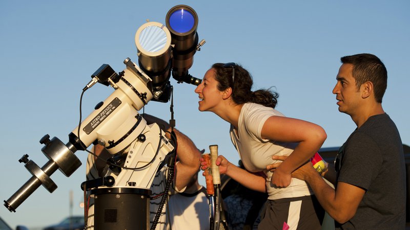 Fotografija: Obstaja nevarnost, da teleskop ukradejo pirati. FOTO: Adam Fenster/Reuters