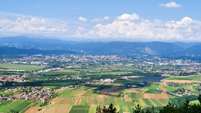 V soboto, 6. marca, sedem minut čez dvanajsto, sem na prvem programu Radia Slovenija poslušal oddajo Na današnji dan. Ko so govorili o zatiranju slovenščine na Primorskem, sem zastrigel z ušesi, ker sem Primorec. Foto Marko Feist/Slovenske novice