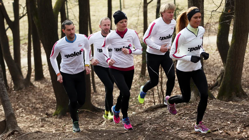 Fotografija: Vrnitev v naravo še nikoli ni bila tako preprosta, kot je s sodobno trail obutvijo. FOTO: Uroš Hočevar/Delo