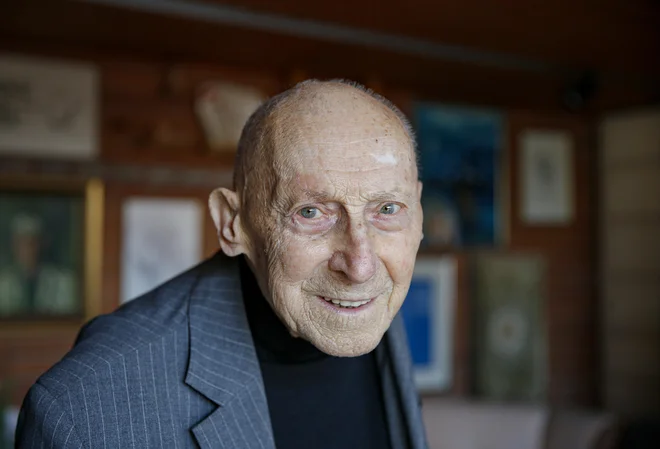 &raquo;V zdravstvu je razpršena gradnja sploh najdražja, potrebna je koncentracija,&laquo; opozarja Stanko Kristl. FOTO: Jože Suhadolnik/Delo