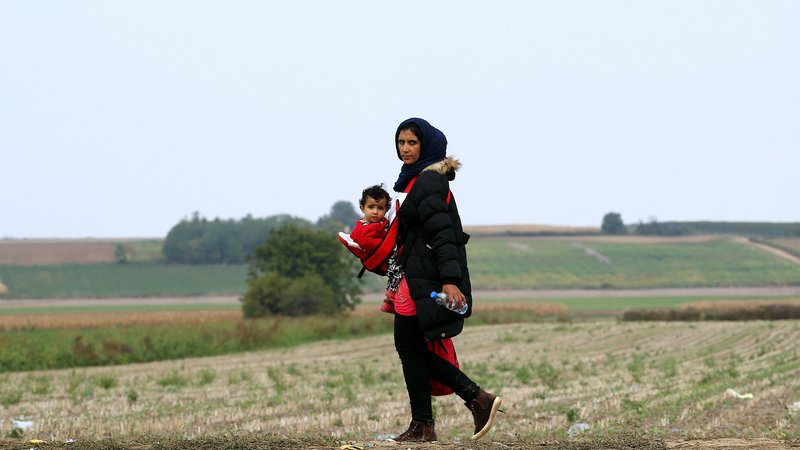 Fotografija: Begunci z Bližnjega vzhoda so ujeti na zunanjih Schengenskih mejah in mejah EU. FOTO: AFP - International News Agency