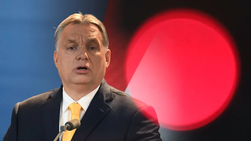 Fotografija: Lani je Orbánova stranka devetič po letu 2011 spremenila madžarsko ustavo. FOTO: Attila Kisbenedek/AFP