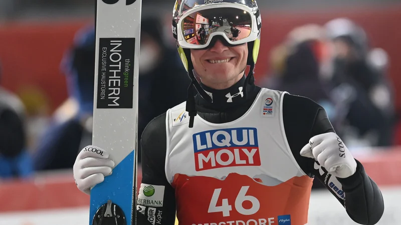 Fotografija: Anže Lanišek se že veseli novih poletov na Planici. FOTO: Christof Stache/AFP