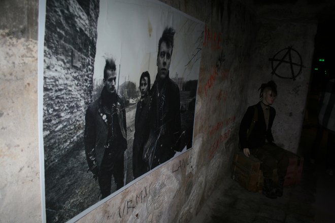 Punk scena se je pred preganjanjem oblasti zatekla v podzemlje Talina. FOTO: Marko Gams