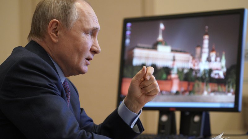 Fotografija: Bela hiša ni odgovorila na pobudo o javni videokonferenci Bidna s Putinom. FOTO: Sputnik/Reuters