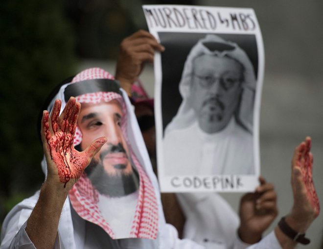Ameriški obveščevalci so v letos izdanem poročilu podobno kot poročevalka ZN ugotovila, da je bil prestolonaslednik Mohamed bin Salman vpleten v smrt novinarja Džamala Hašodžija. FOTO: Jim Watson/AFP