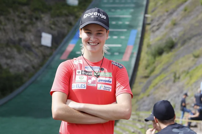 Skakalka Nika Križnar na treningu avgusta lani. FOTO: Leon Vidic/Delo