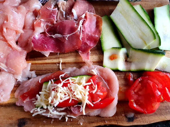 Poletov recept: Piščančji zvitki. FOTO: Tanja Drinovec