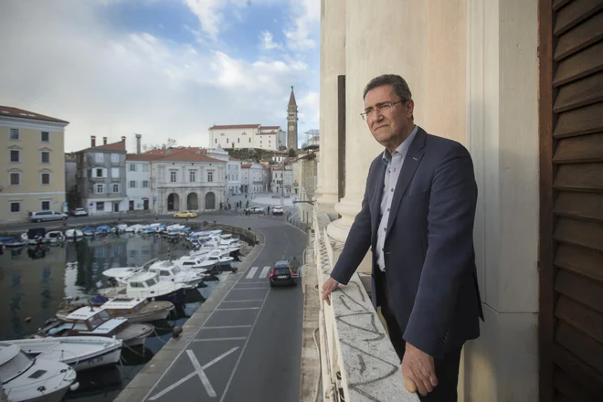 Franco Juri, direktor Pomorskega muzeja Slovenije, karikaturist in publicist, bivši veleposlanik.&nbsp;<br />
FOTO: Jure Eržen/delo<br />
&nbsp;