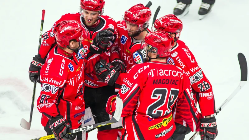 Fotografija: Jeseničani so dobili uvodno dejanje četrtfinala. FOTO: Sij Acroni Jesenice/Drago Cvetanovič