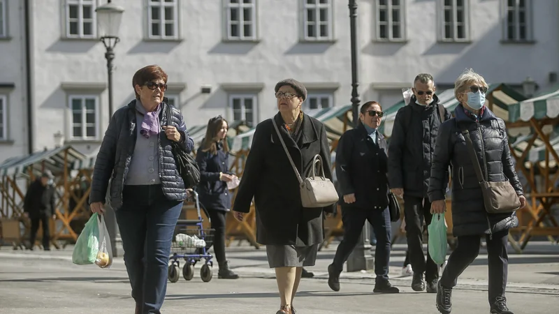 Sindikat upokojencev Slovenije v Nacionalnem načrtu za okrevanje in odpornost pogreša ukrepe in projekte, ki bi na podlagi solidarnosti zmanjševali neenakost za prihodnost vseh generacij. FOTO: Blaž Samec/Delo