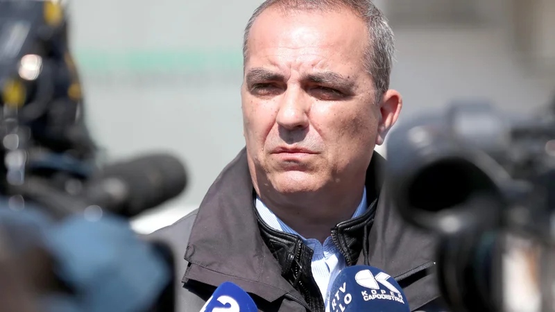 Fotografija: Dean Jurič, vodja koprskih kriminalistov, je v preteklosti moral odbiti tudi marsikateri politični napad. FOTO: Dejan Javornik/Delo