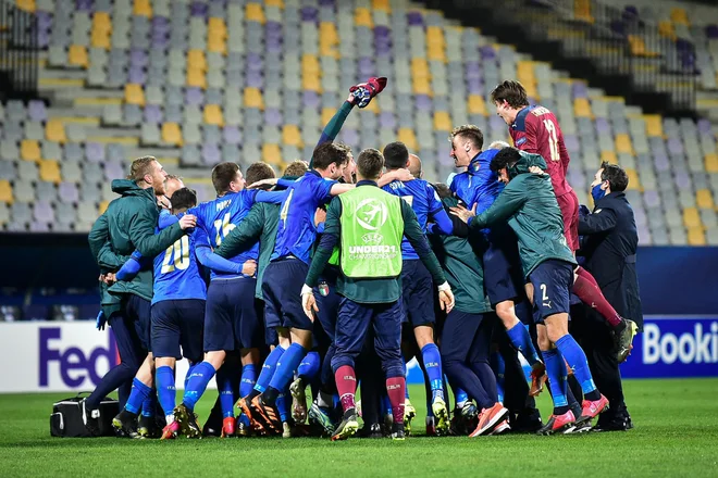 Italijanom je odleglo, po težavah v prvih dveh tekmah so se le uvrstili med osem najboljših. FOTO: Jure Makovec/AFP
