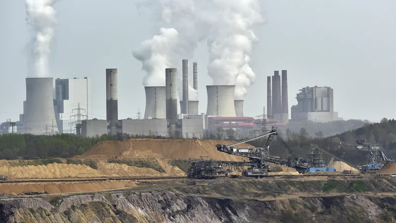 Temperature bi se lahko katastrofalno zvišale za več kot tri stopinje Celzija. FOTO: Martin Meissner/AFP