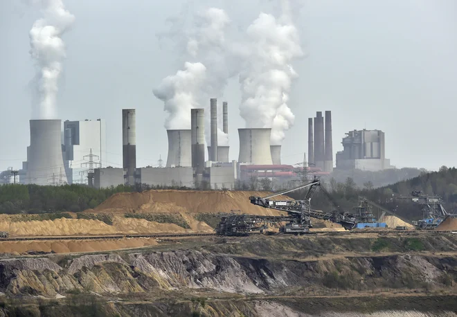 Temperature bi se lahko katastrofalno zvišale za več kot tri stopinje Celzija. FOTO: Martin Meissner/AFP