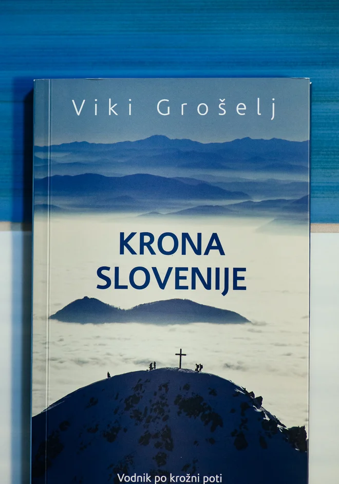 Krona Slovenije Vikija Grošlja bo kmalu izšla tudi v angleškem jeziku. FOTO: Anja Intihar/Delo
