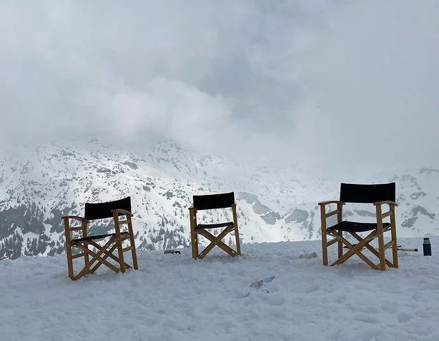 V filmski ekipi je bilo skoraj sto slovenskih filmskih delavcev, ki so si tako vsaj za silo opomogli od mrtve sezone in finančne blokade v času epidemije. FOTO: IG