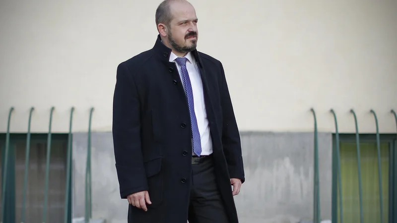 Fotografija: Janez Poklukar: »V javnih zavodih si želim vzpostaviti take razmere, da zdravniki ne bi potovali iz javnega v zasebnega.« FOTO: Uroš Hočevar/Delo
