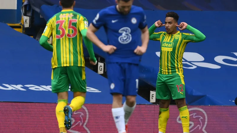 Fotografija: Brazilec Matheus Pereira (desno) je pokopal Chelsea na Stamford Bridgeu. FOTO: Mike Hewitt/AFP