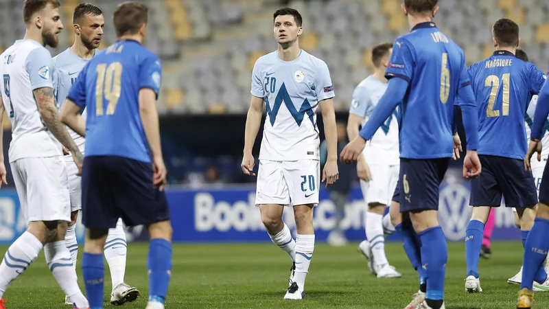 Fotografija: Mlada slovenska nogometna reprezentanca se je na domačem evropskem prvenstvu predvsem soočila z najzahtevnejšo mednarodno konkurenco. FOTO: Leon Vidic/Delo