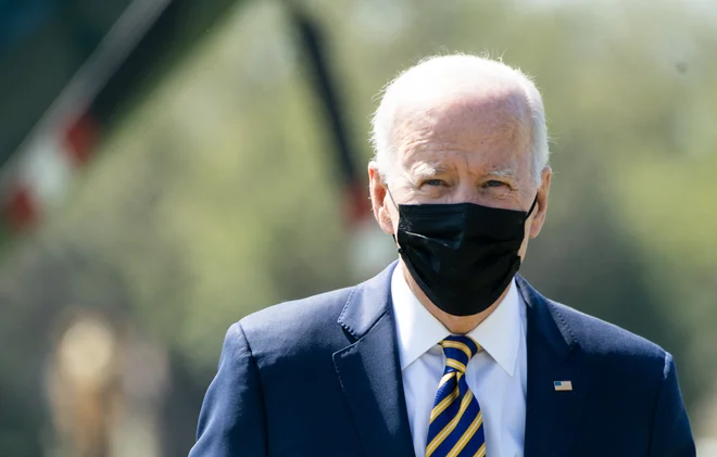 Ameriški predsednik Joe Biden namerava visoke izdatke za infrastrukturo in drugo plačevati z višanjem nekaterih davkov. Foto Saul Loeb/Afp