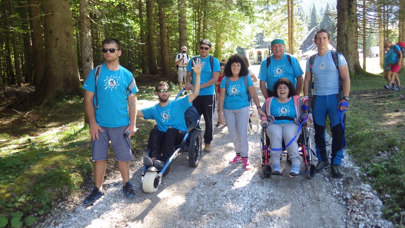 Fotografija: Odbor Planinstvo za invalide z akcijami spodbuja telesno dejavnost in vključenost, vsaka akcija pa je nekaj posebnega. FOTO: arhiv OPP